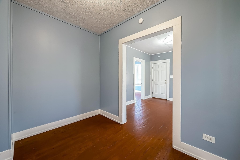 2611 Tierwester Street - Photo 5