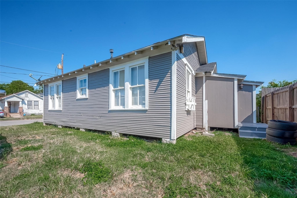 2611 Tierwester Street - Photo 19
