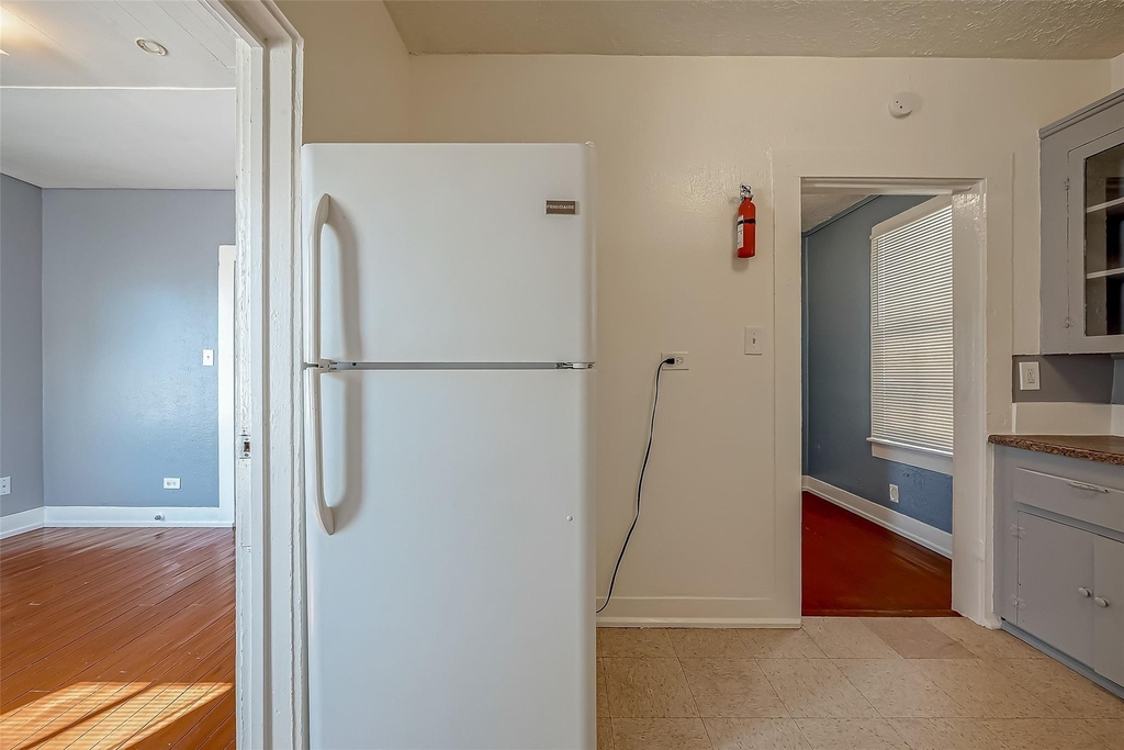 2611 Tierwester Street - Photo 9