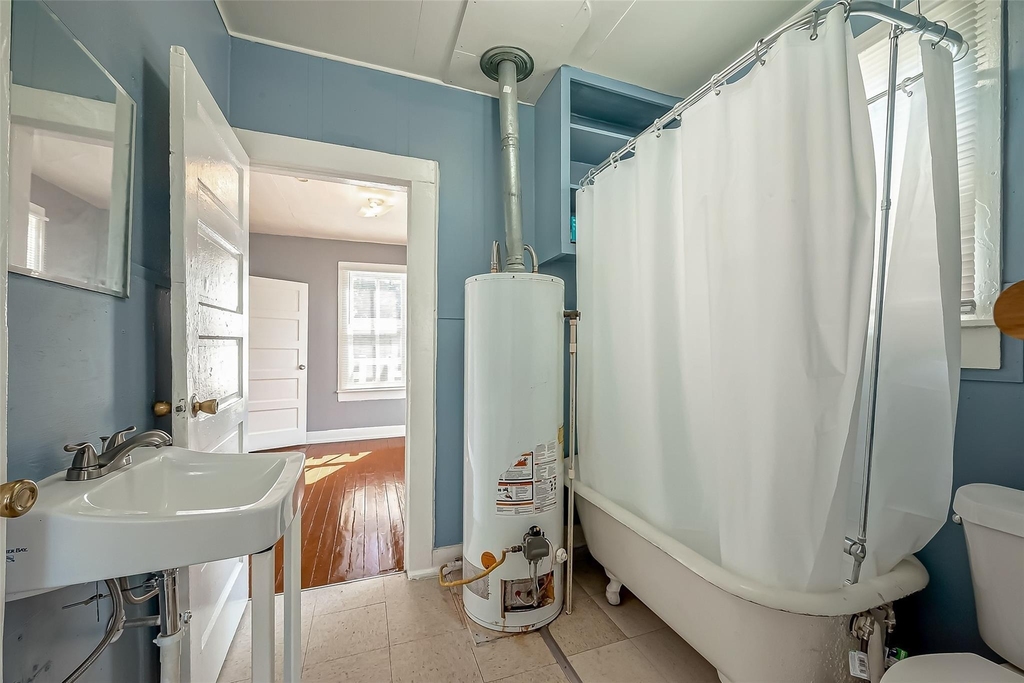2611 Tierwester Street - Photo 15
