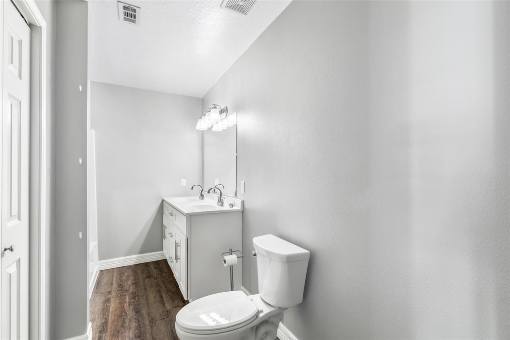 520 E Defee Avenue - Photo 23