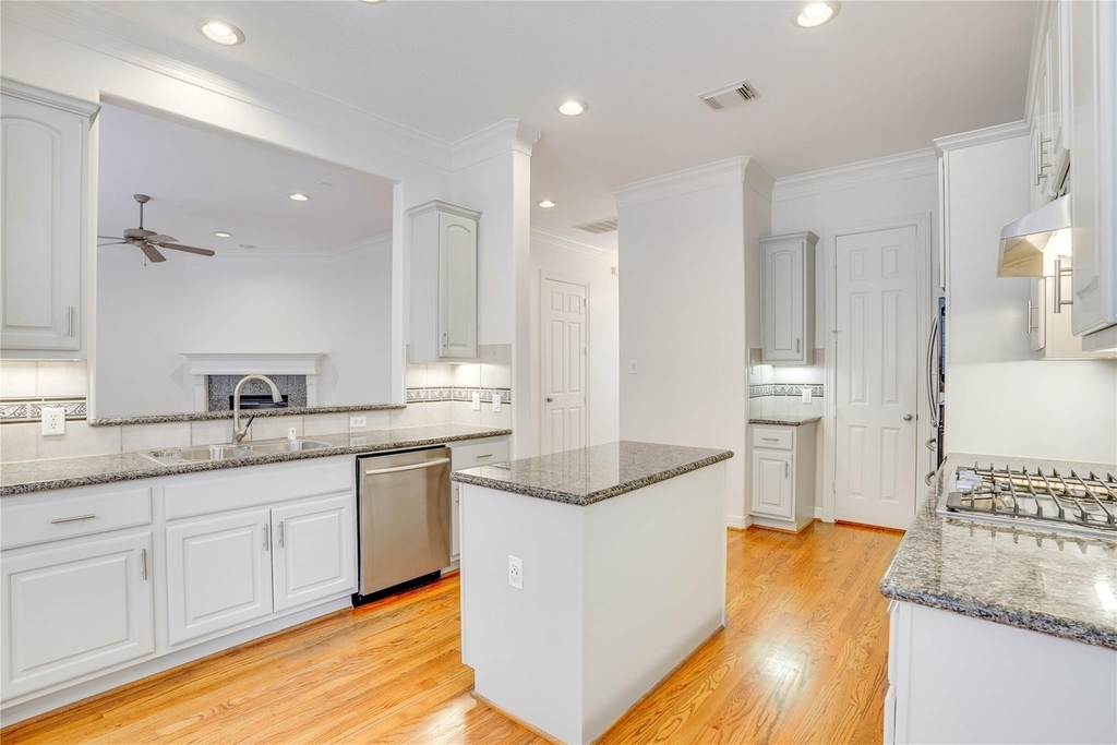 3015 W Park At Fairdale - Photo 4