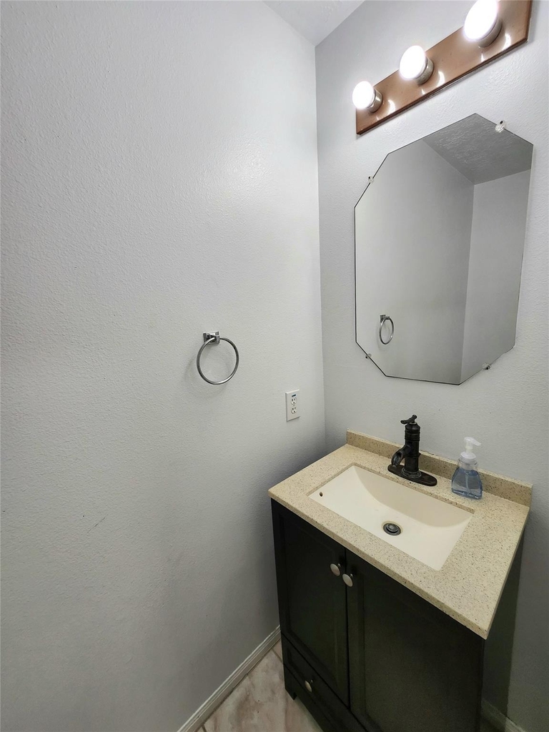14335 Berrington Drive - Photo 29