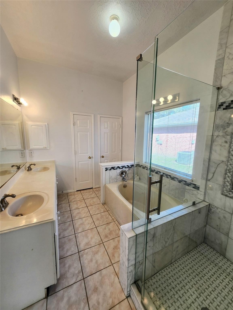 14335 Berrington Drive - Photo 11
