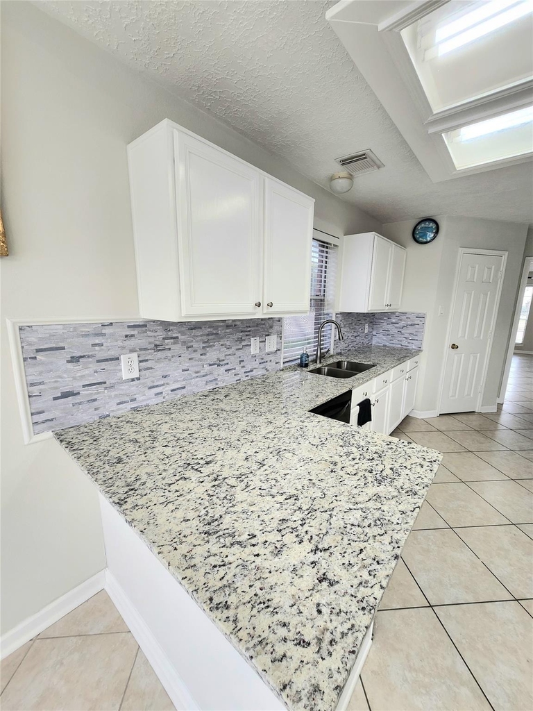 14335 Berrington Drive - Photo 6