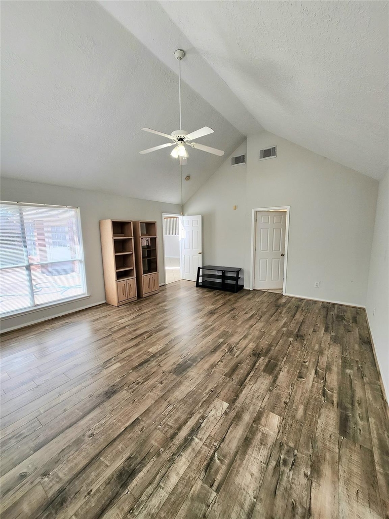14335 Berrington Drive - Photo 8