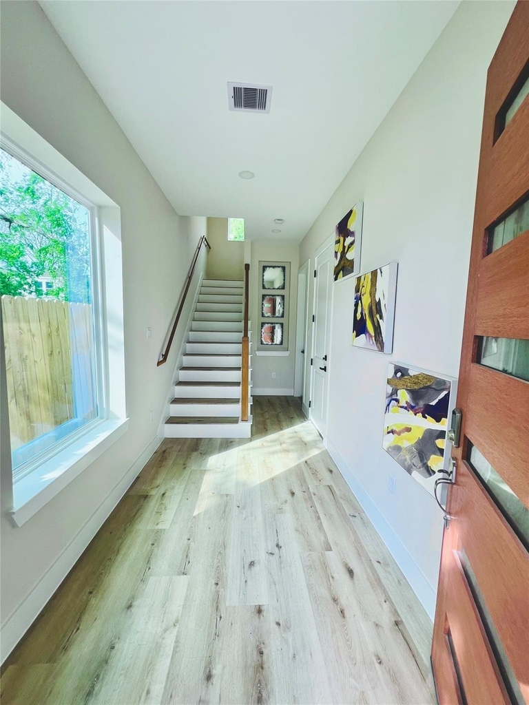 3229 Tuam Street - Photo 5