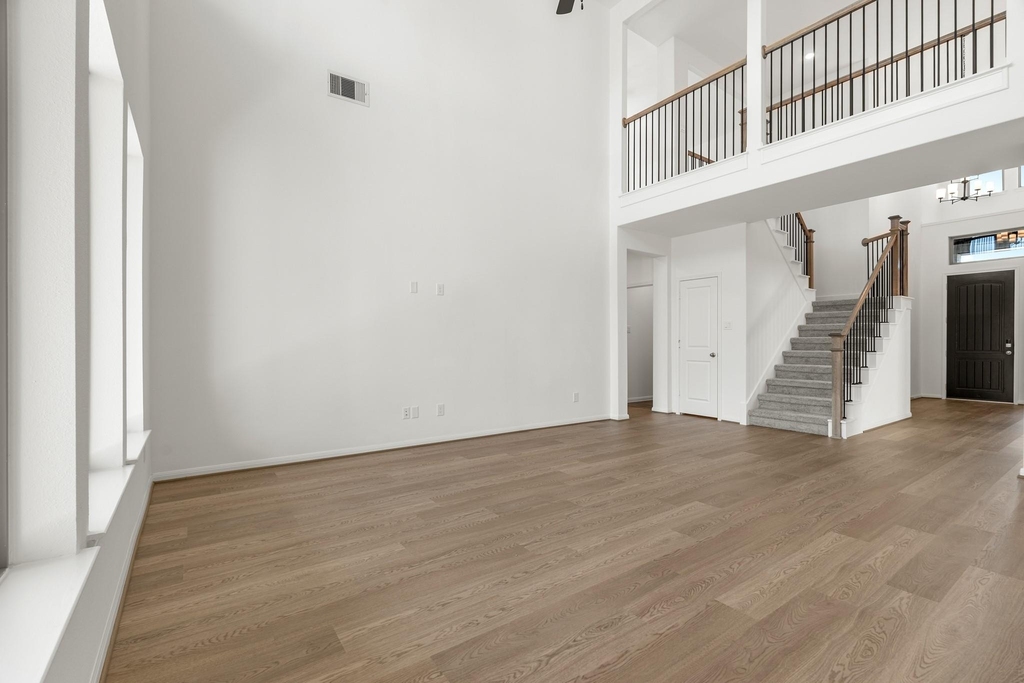 2610 Glacier Point Drive - Photo 3