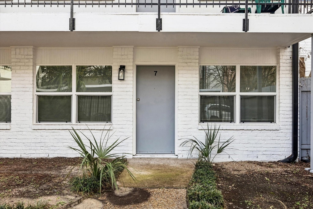 2206 Mason Street - Photo 0