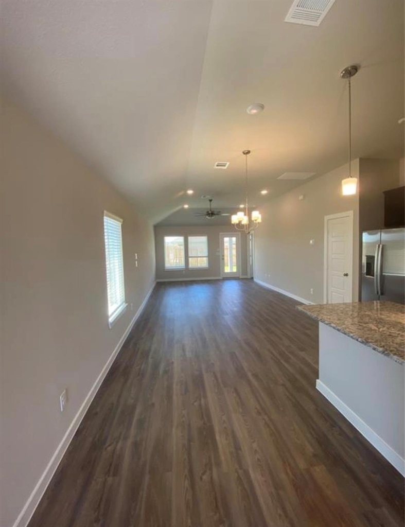 3119 Spanish Oak - Photo 4
