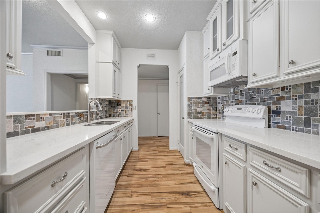 2475 Underwood Street - Photo 4