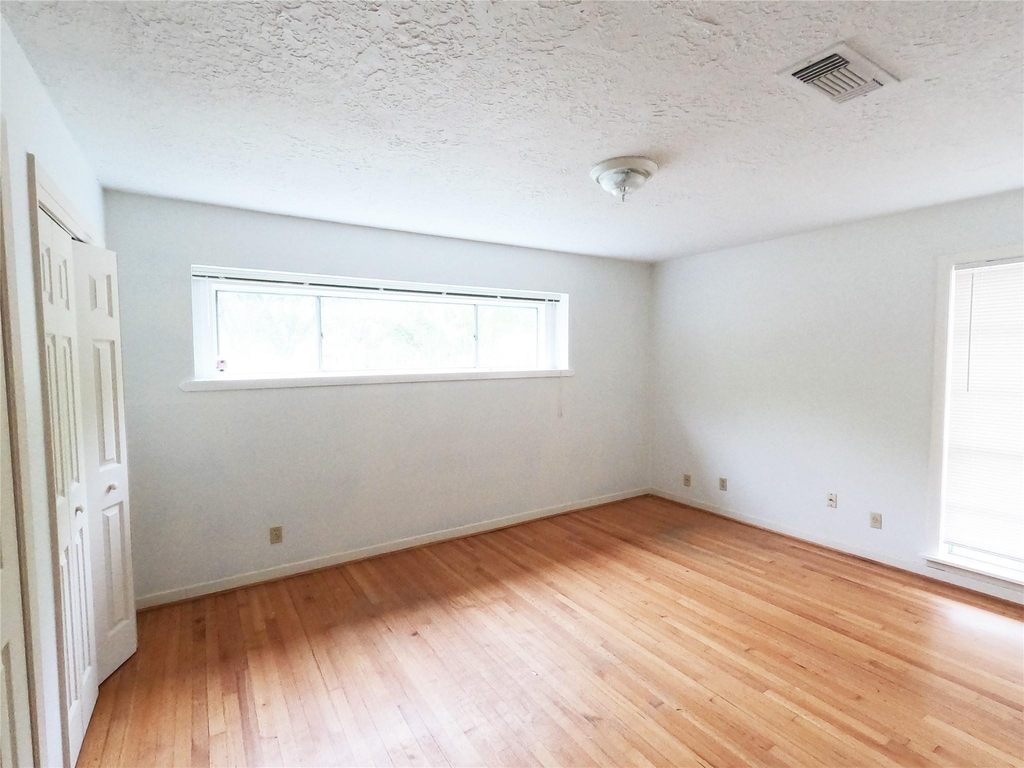 5231 Beechnut Street - Photo 5