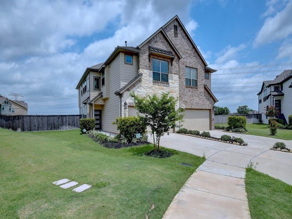 2543 Manor Valley Court - Photo 1