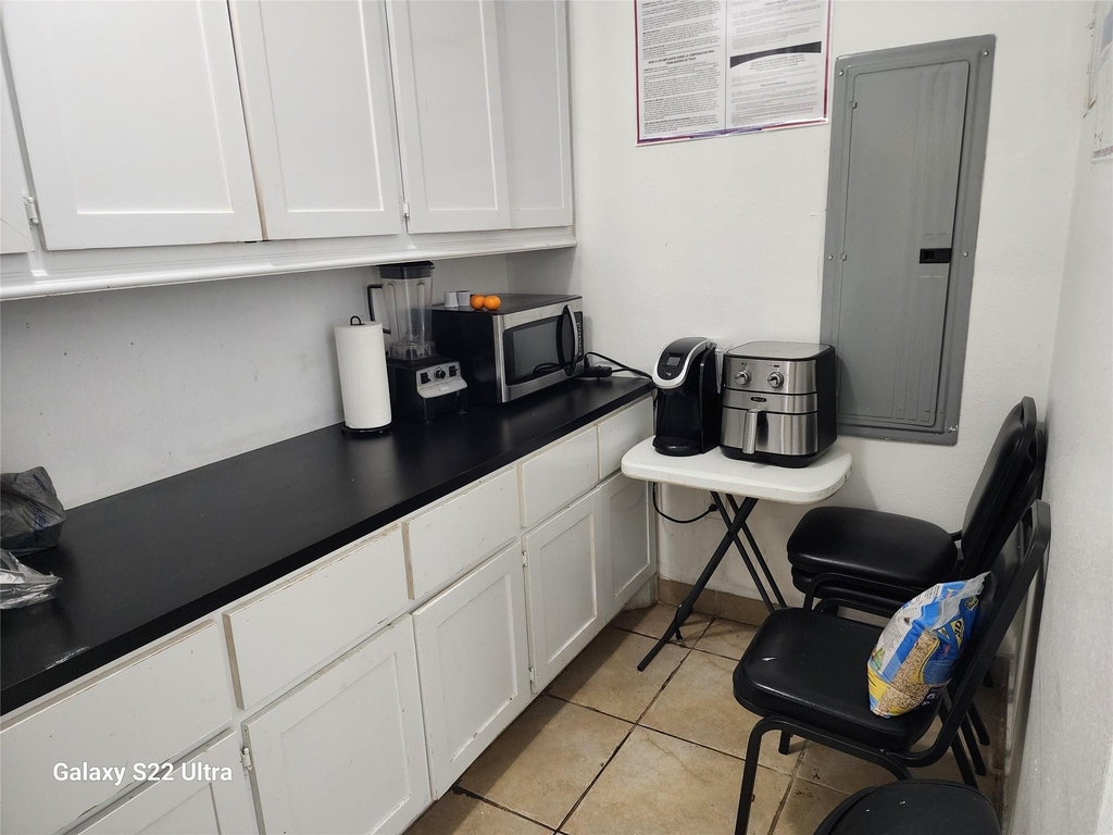 410 Rosamond Street - Photo 16