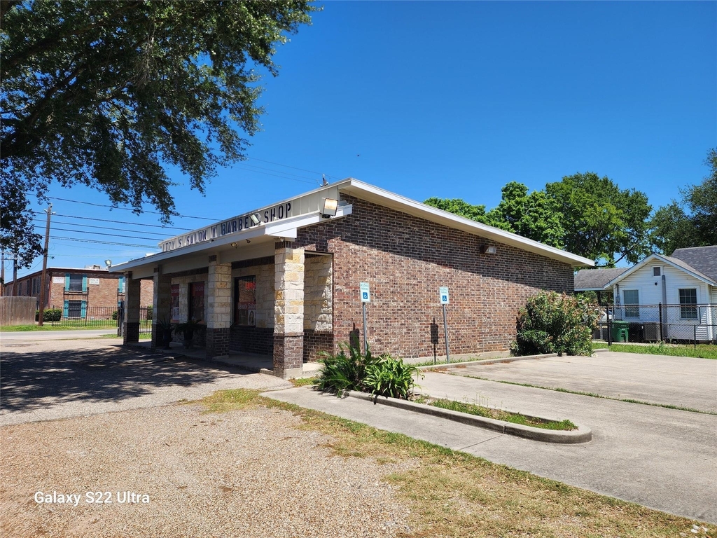 410 Rosamond Street - Photo 3