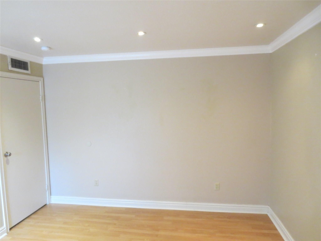 7950 Stadium Drive - Photo 6