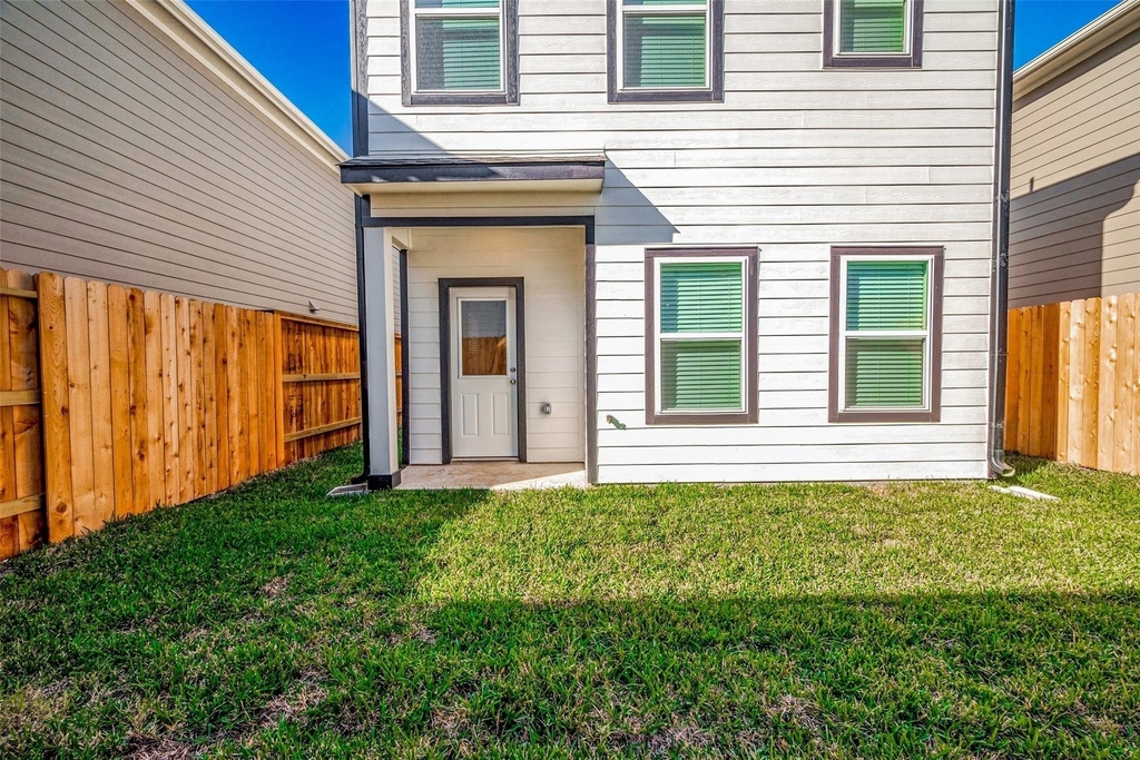 1547 Revolution Way - Photo 35