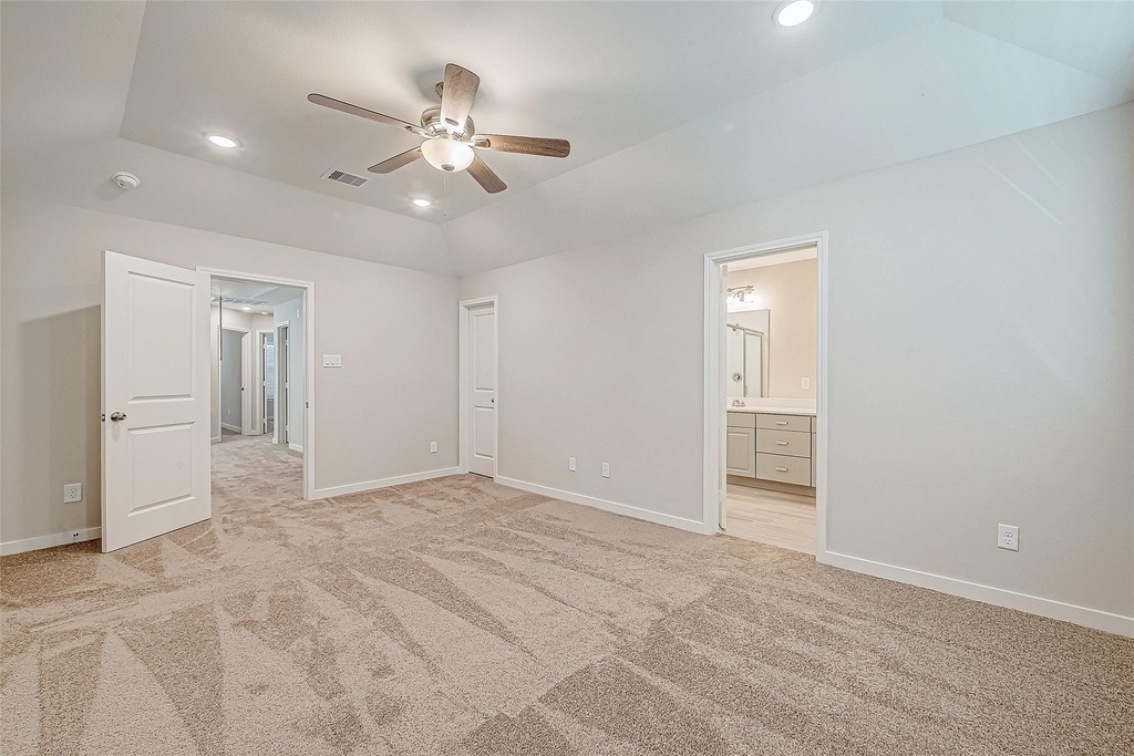1547 Revolution Way - Photo 28