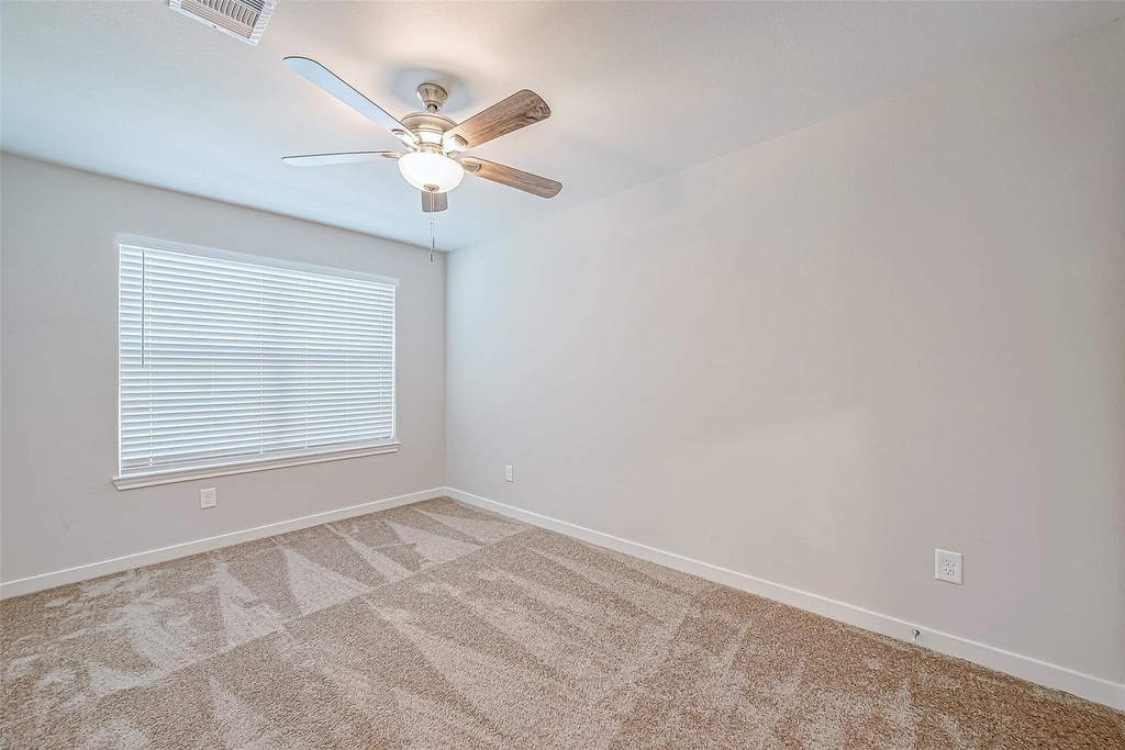 1547 Revolution Way - Photo 19