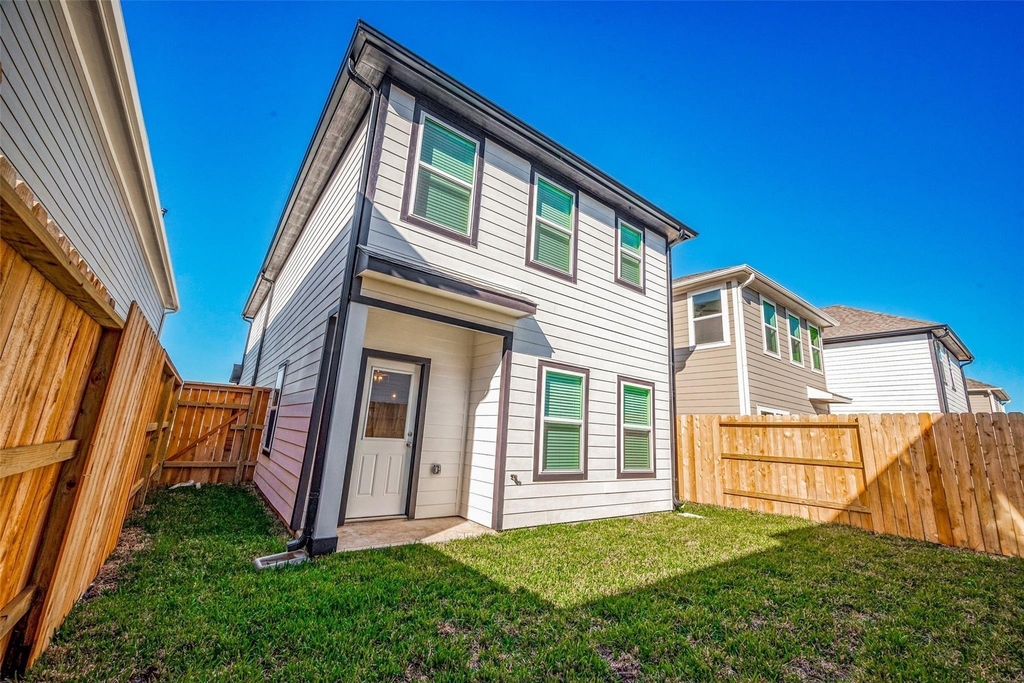 1547 Revolution Way - Photo 34