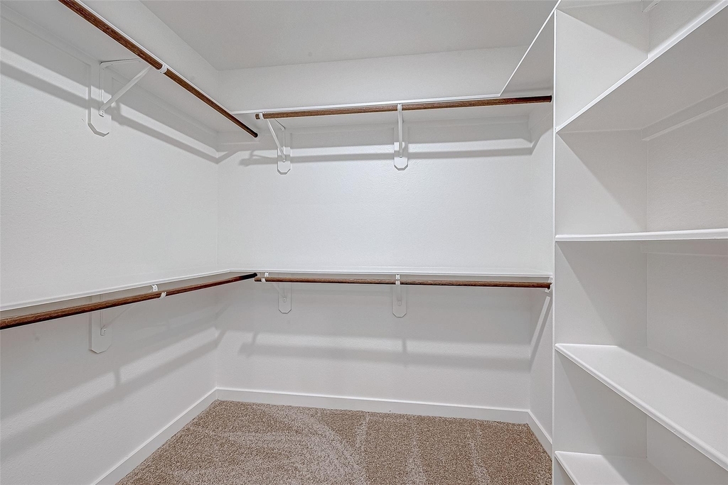 1547 Revolution Way - Photo 32