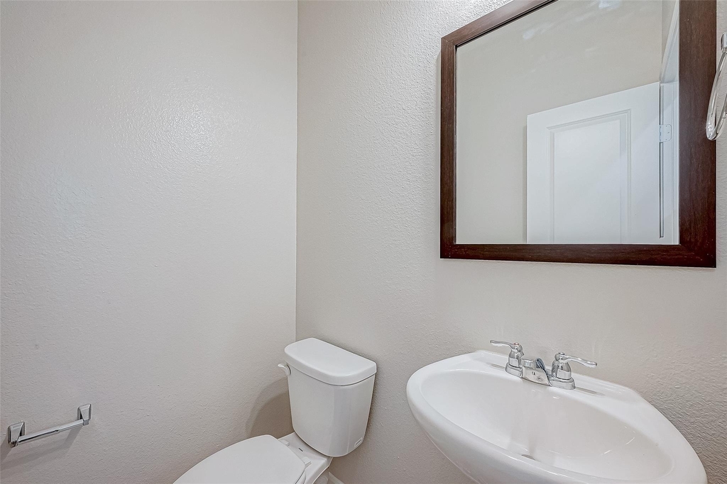 1547 Revolution Way - Photo 18