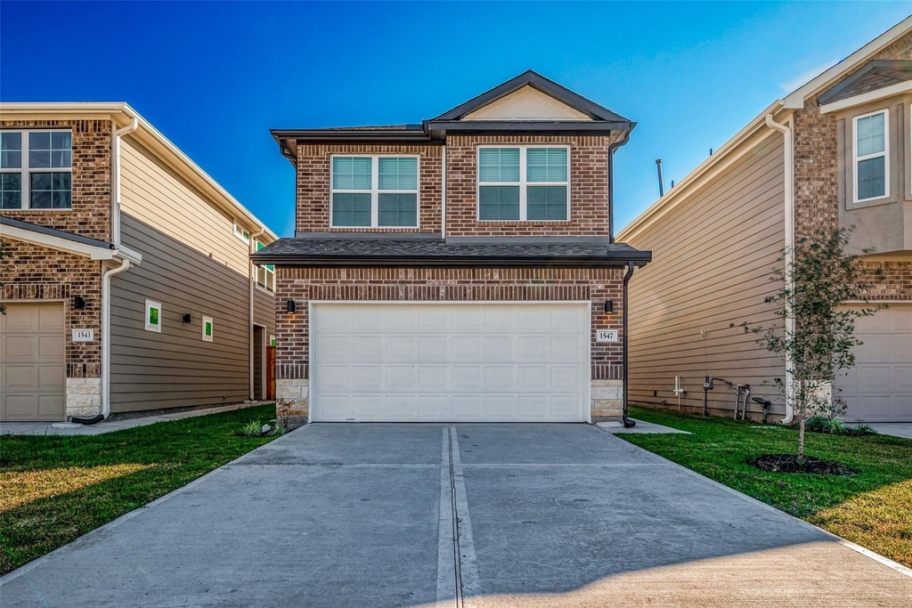 1547 Revolution Way - Photo 0