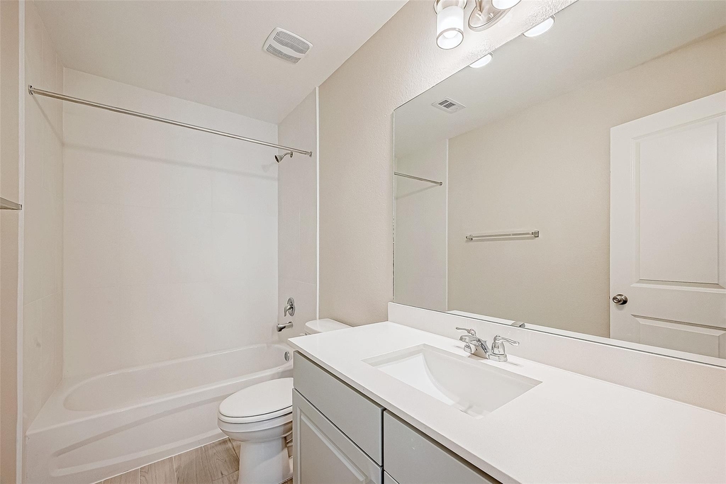 1547 Revolution Way - Photo 24