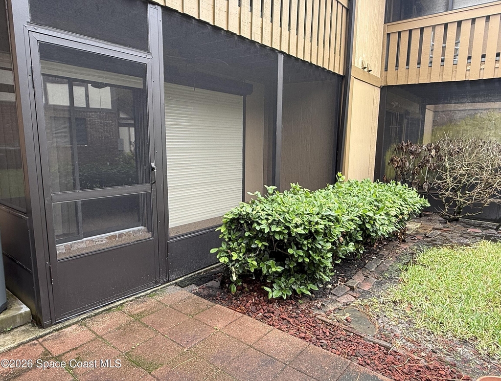 9032 Manchester Lane - Photo 11