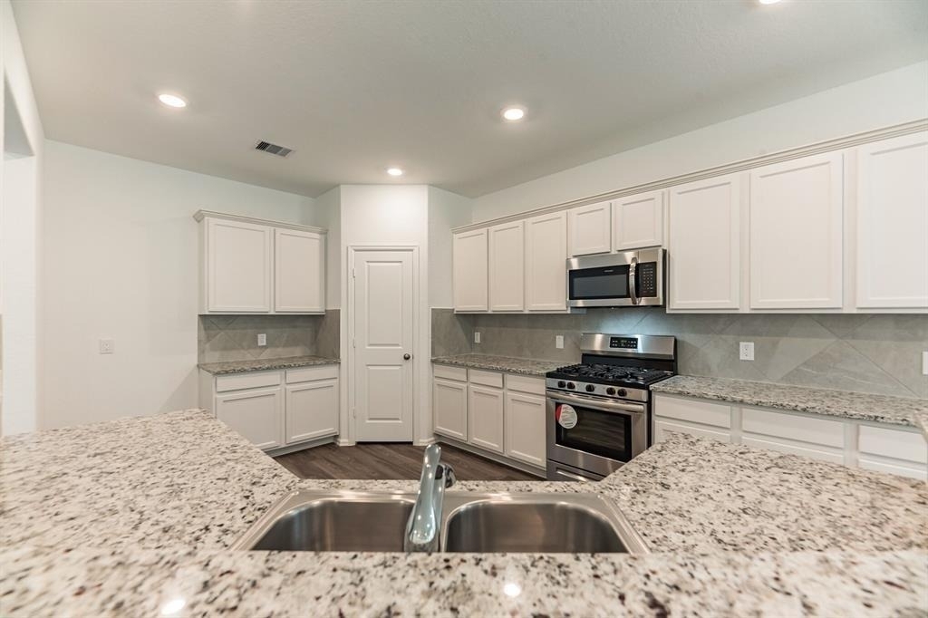6016 Heritage Creek Lane - Photo 10