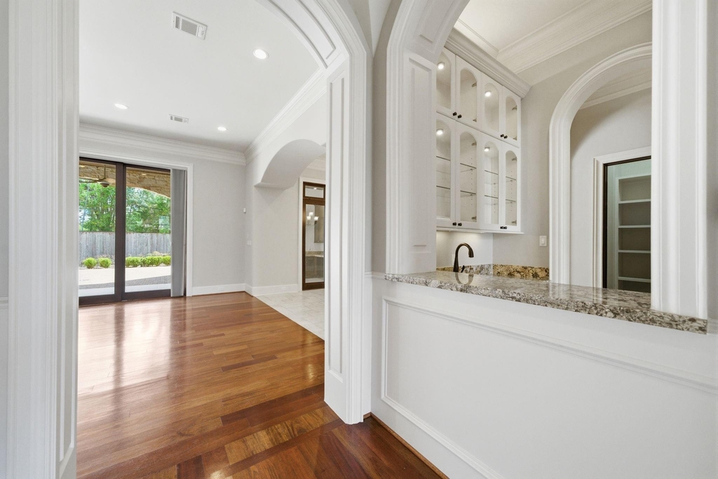 5339 Tilbury Drive - Photo 10