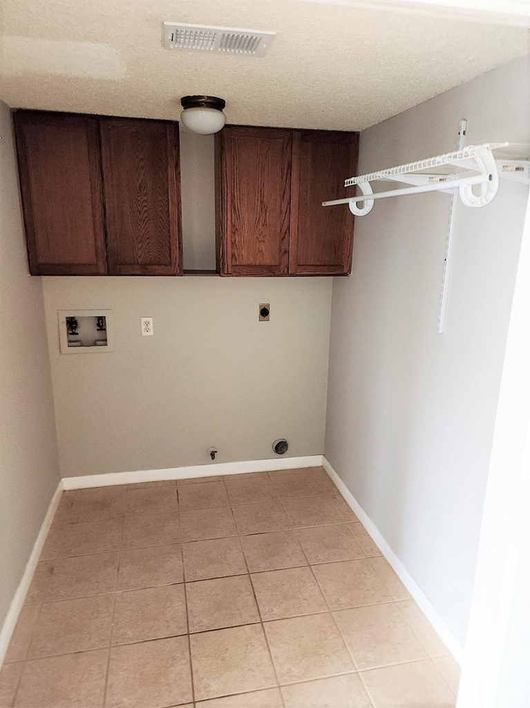 2402 Chestnut Mills Road - Photo 7