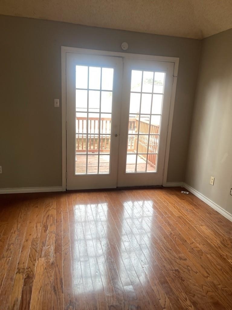 2402 Chestnut Mills Road - Photo 4
