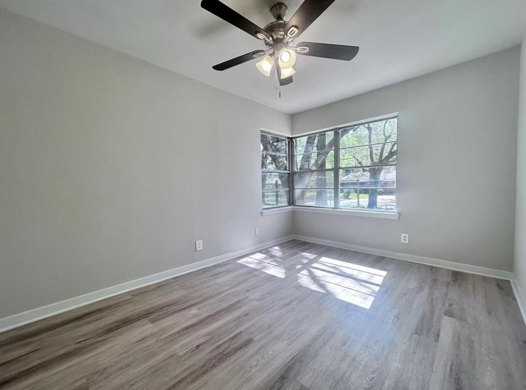 5901 Bretshire Drive - Photo 5