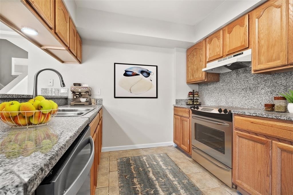 328 S 2nd Street - Photo 1