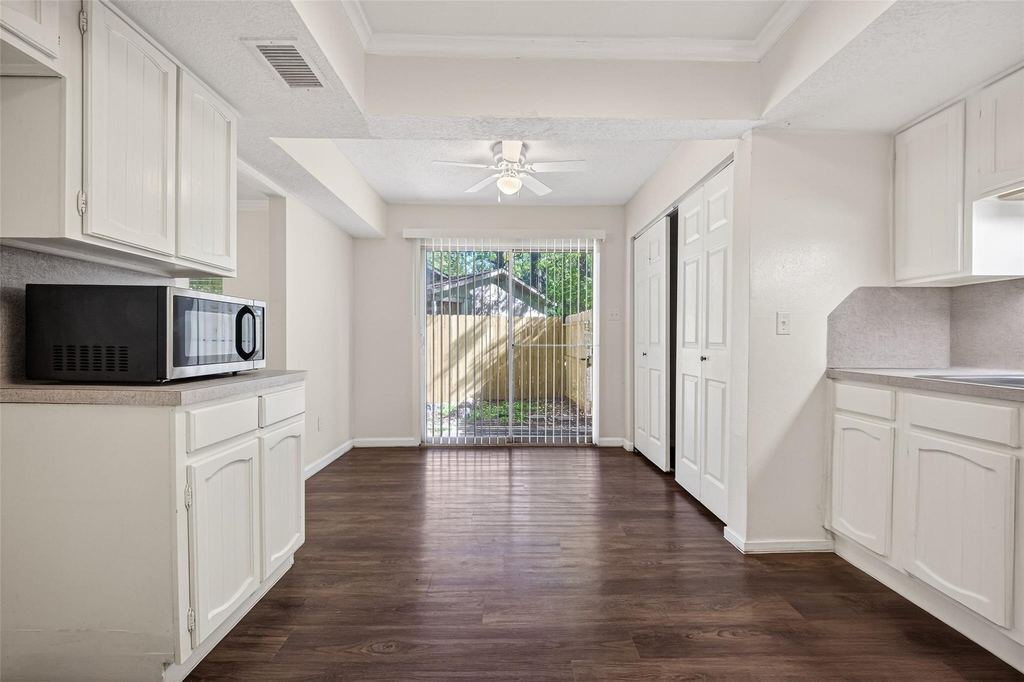 1106 E Red Cedar Circle - Photo 15