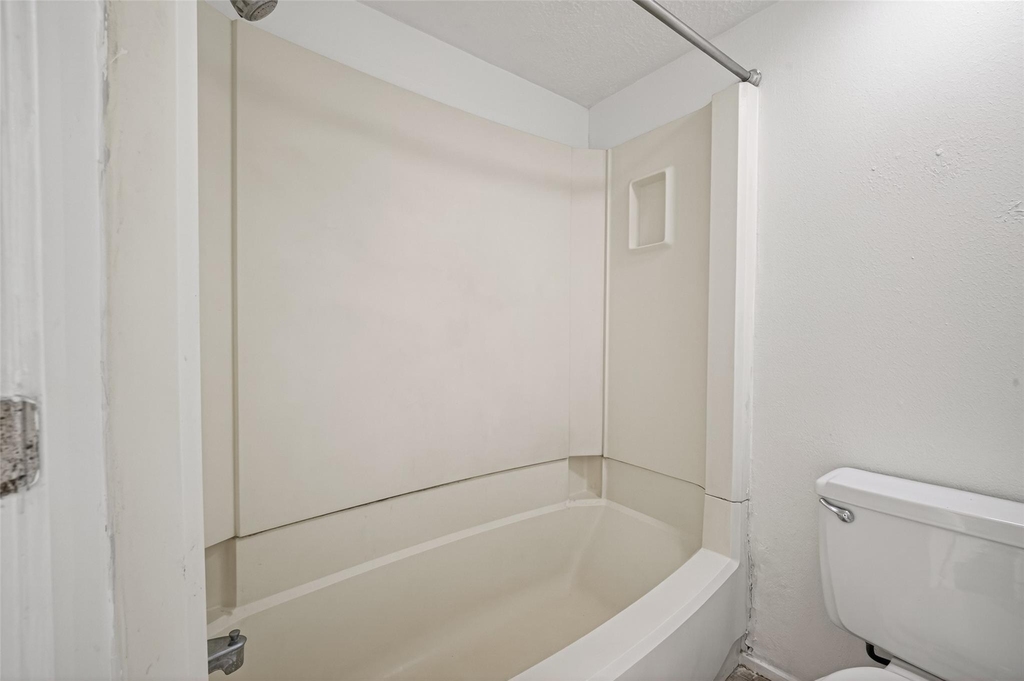 1106 E Red Cedar Circle - Photo 23