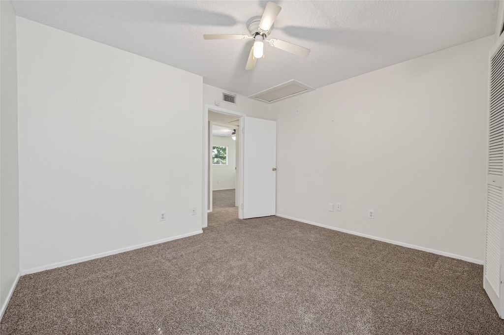 1106 E Red Cedar Circle - Photo 20