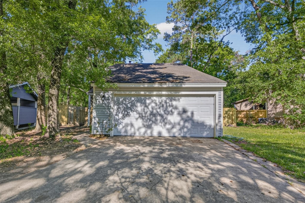 1106 E Red Cedar Circle - Photo 41