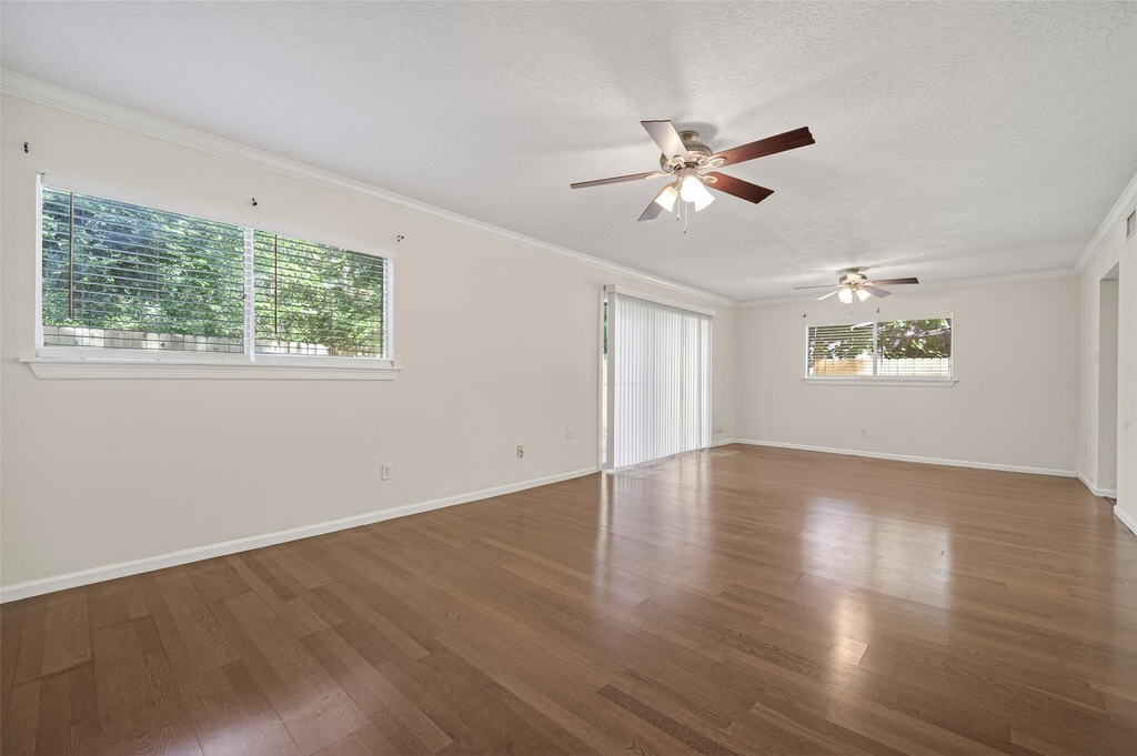 1106 E Red Cedar Circle - Photo 4