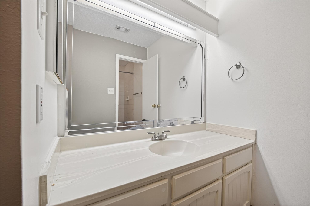 1106 E Red Cedar Circle - Photo 29