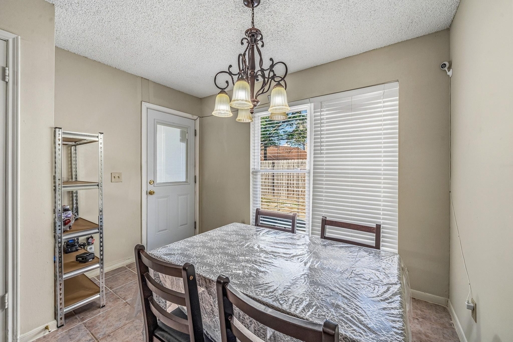 9915 Villa Verde Drive - Photo 9