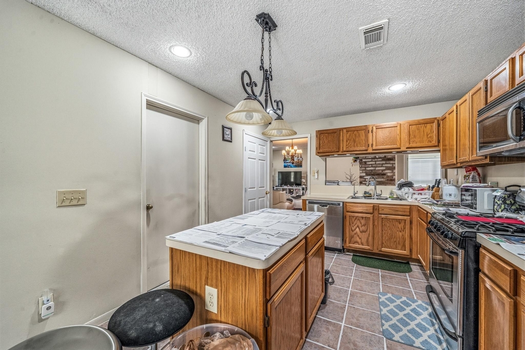 9915 Villa Verde Drive - Photo 8