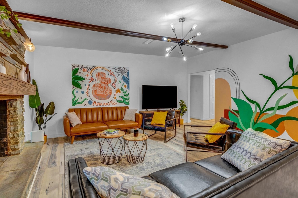 5918 Lattimer Drive - Photo 3