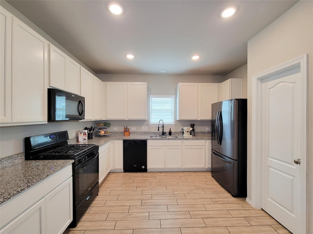24802 Winema Woods Lane - Photo 11