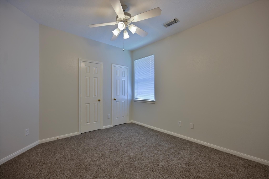 6715 Village Bridge Drive - Photo 15