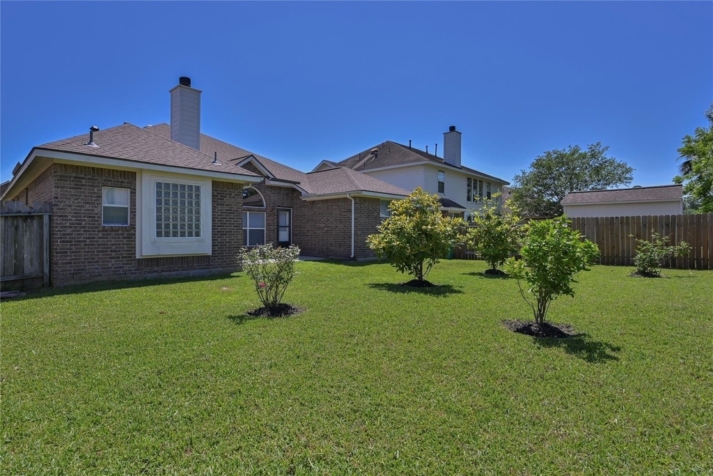 6715 Village Bridge Drive - Photo 18