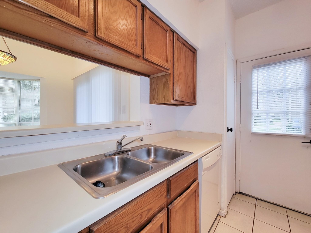 7575 Cambridge Street - Photo 10