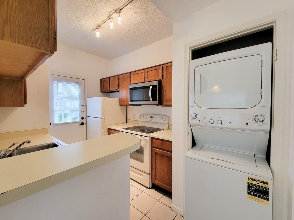 7575 Cambridge Street - Photo 8
