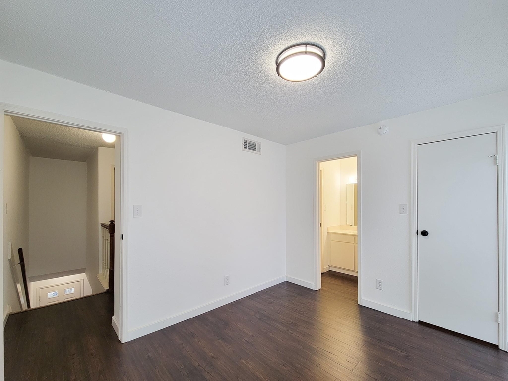 7575 Cambridge Street - Photo 20
